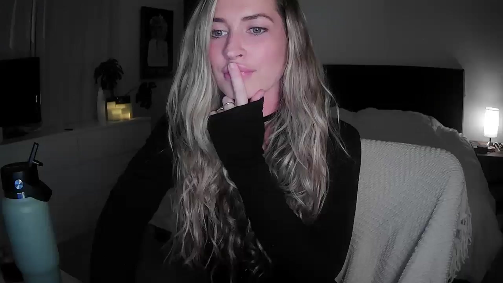 Gallery image thumbnail from Bambi20's myfreecams stream on, 04/24/2026, 03:16 image 2 of 20
