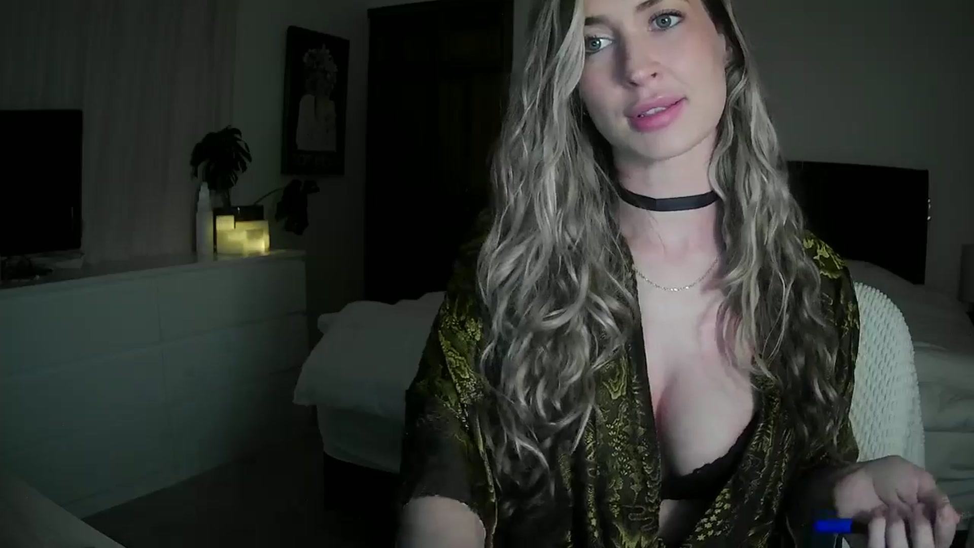 Gallery image thumbnail from Bambi20's myfreecams stream on, 04/26/2026, 03:19 image 15 of 20