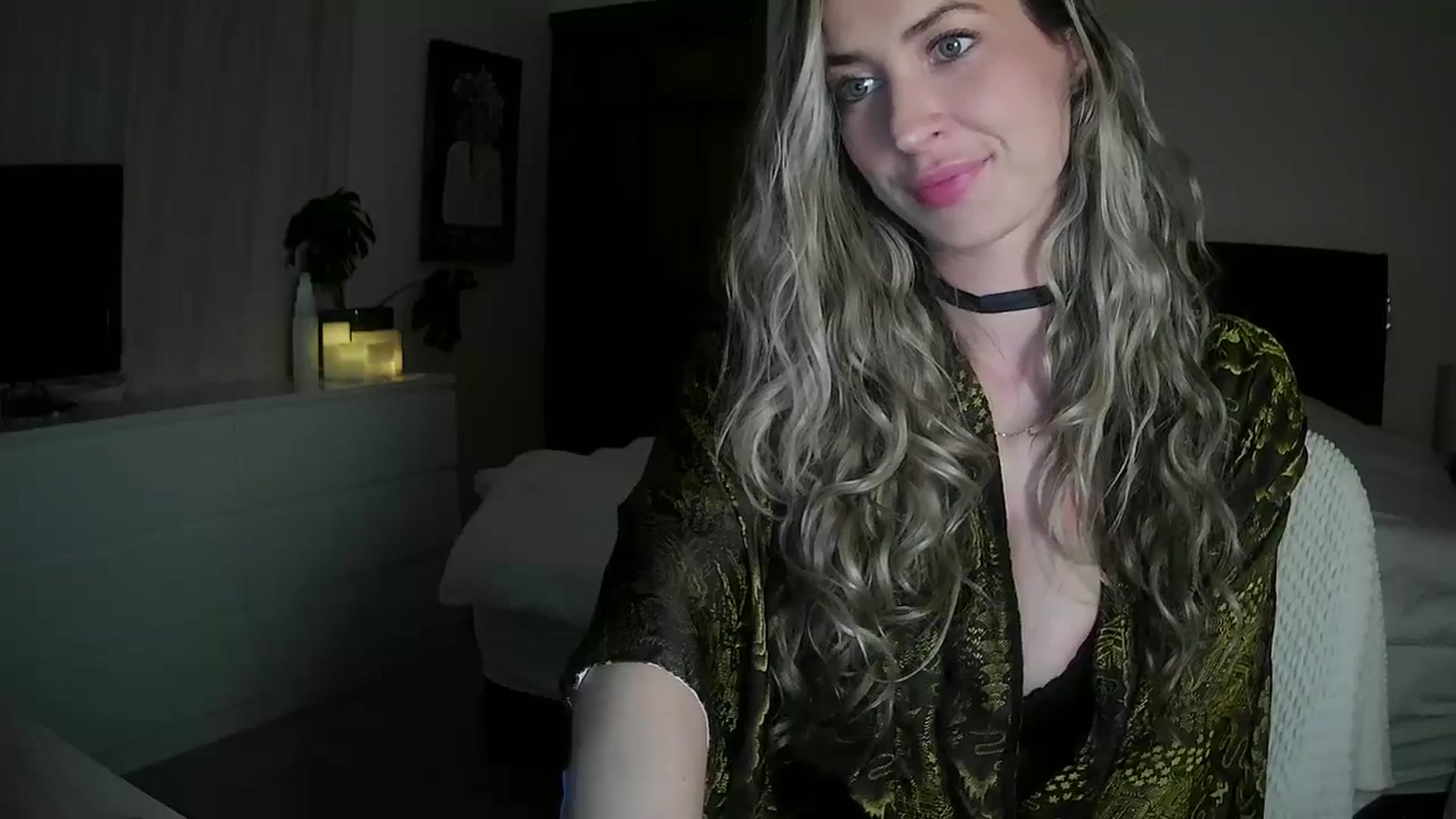 Gallery image thumbnail from Bambi20's myfreecams stream on, 04/26/2026, 03:19 image 16 of 20