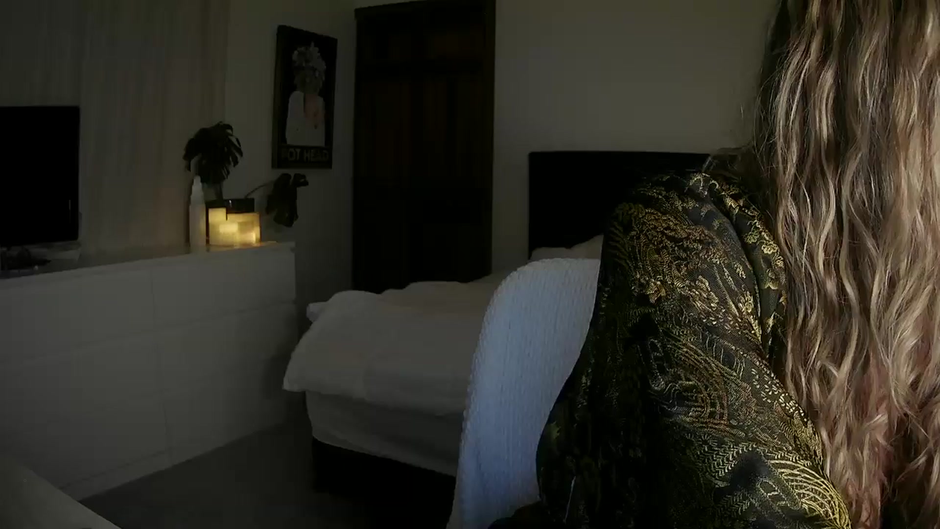 Gallery image thumbnail from Bambi20's myfreecams stream on, 04/26/2026, 03:19 image 18 of 20