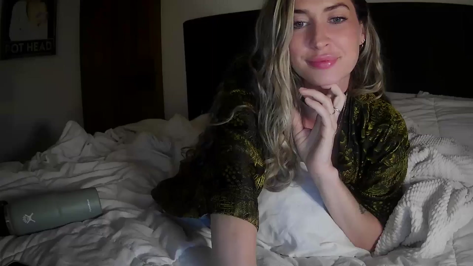 Gallery image thumbnail from Bambi20's myfreecams stream on, 04/26/2026, 05:19 image 20 of 20