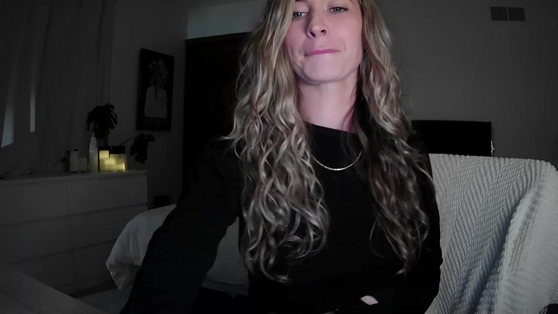 Gallery image thumbnail from Bambi20's myfreecams stream on, 05/06/2026, 03:02 image 19 of 20