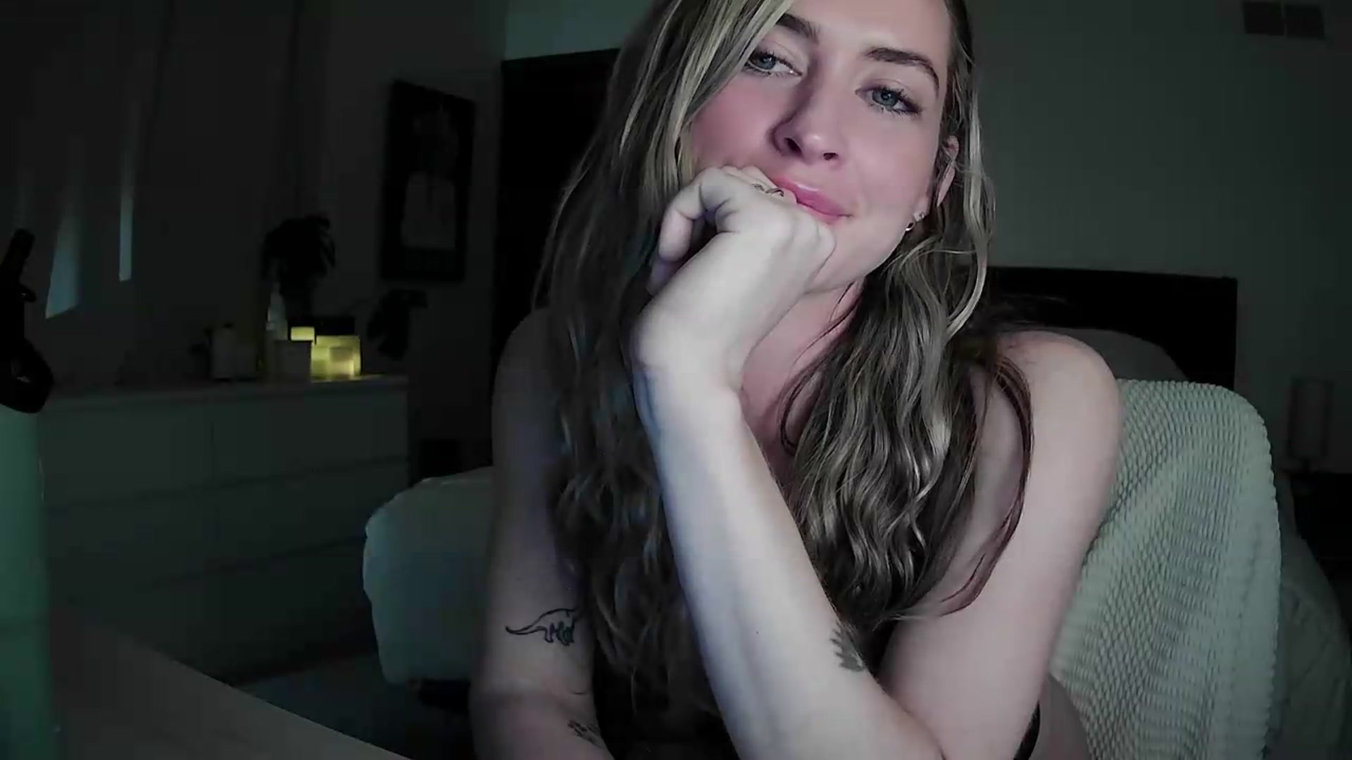 Gallery image thumbnail from Bambi20's myfreecams stream on, 05/07/2026, 04:30 image 19 of 20