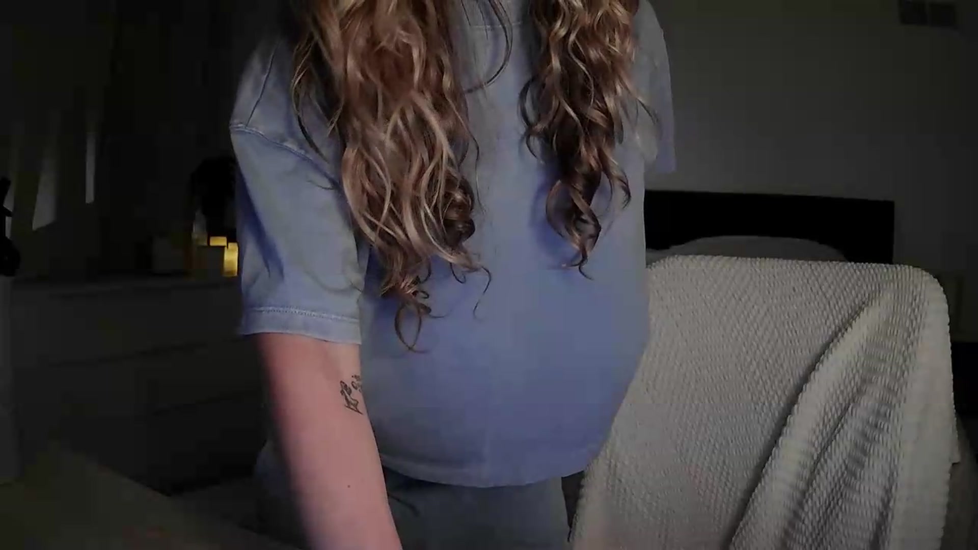 Gallery image thumbnail from Bambi20's myfreecams stream on, 05/07/2026, 05:09 image 16 of 20