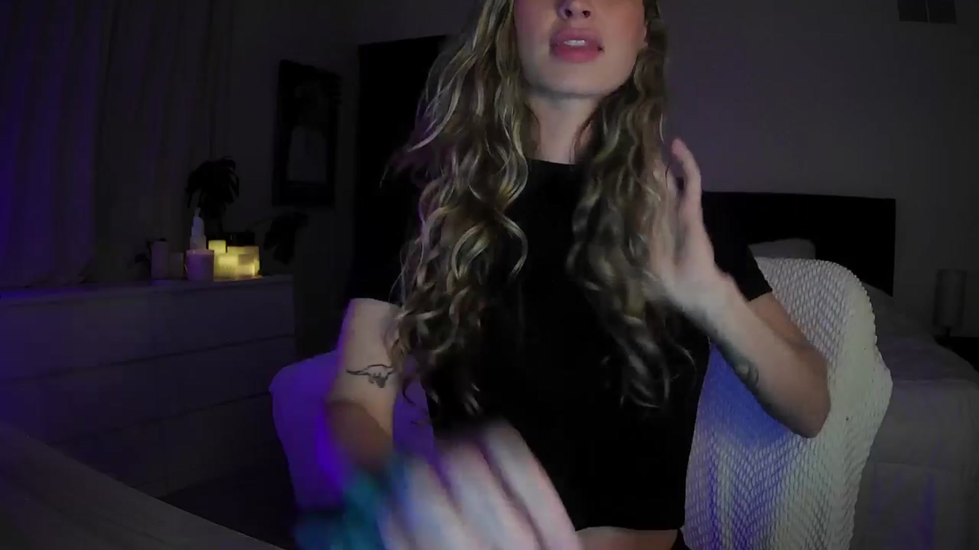Gallery image thumbnail from Bambi20's myfreecams stream on, 05/08/2026, 03:22 image 15 of 20