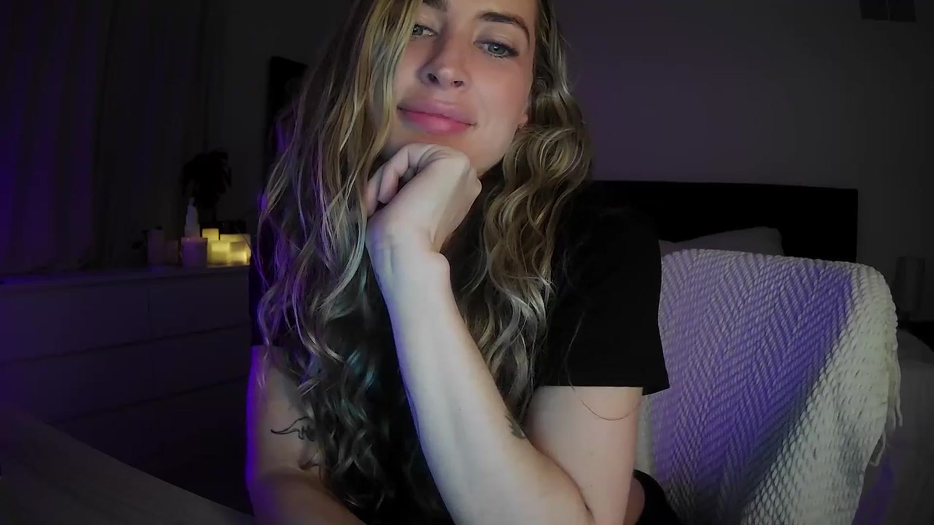 Gallery image thumbnail from Bambi20's myfreecams stream on, 05/08/2026, 03:22 image 10 of 20