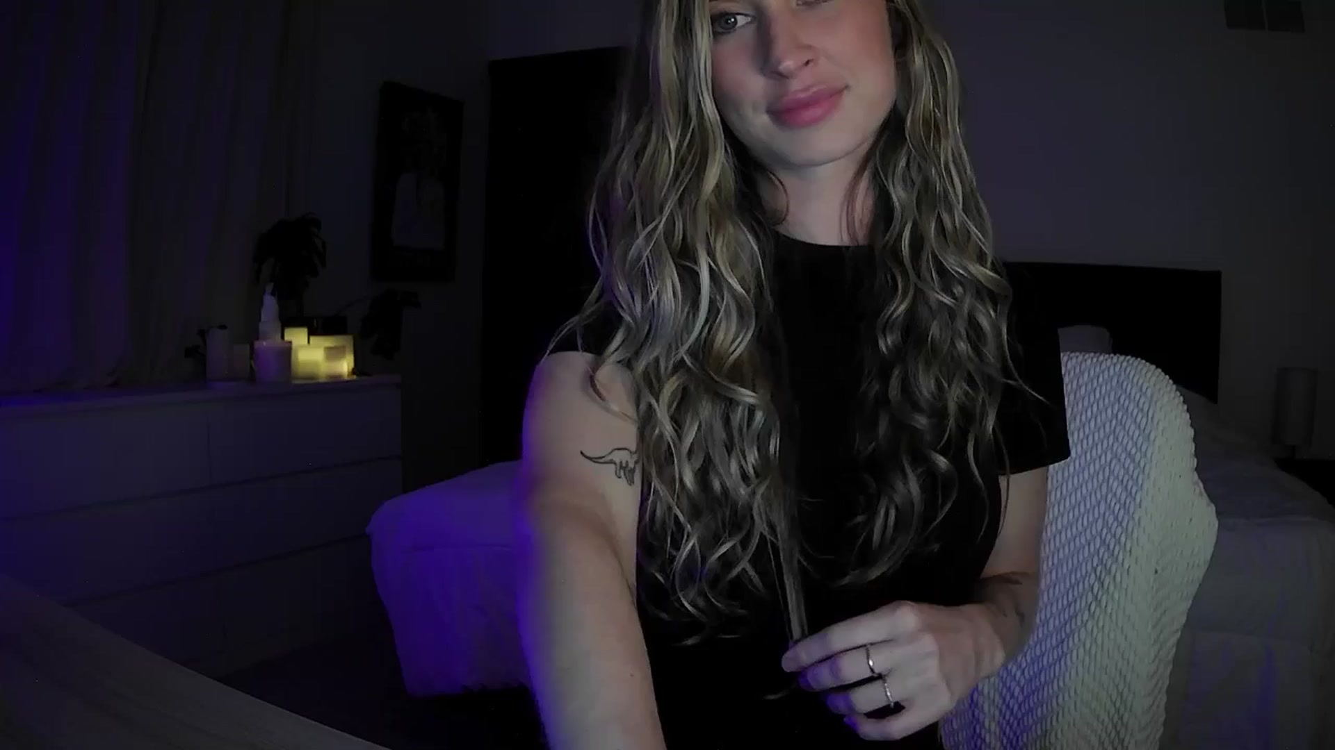 Gallery image thumbnail from Bambi20's myfreecams stream on, 05/08/2026, 03:22 image 16 of 20