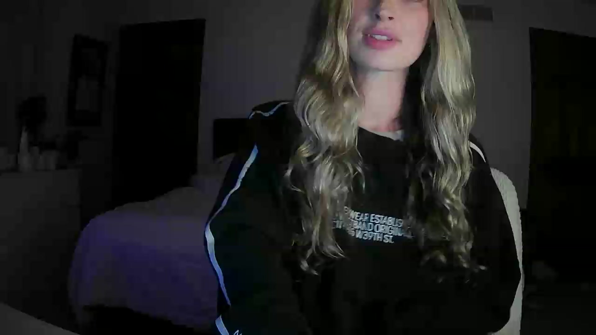 Gallery image thumbnail from Bambi20's myfreecams stream on, 05/13/2026, 03:06 image 1 of 20