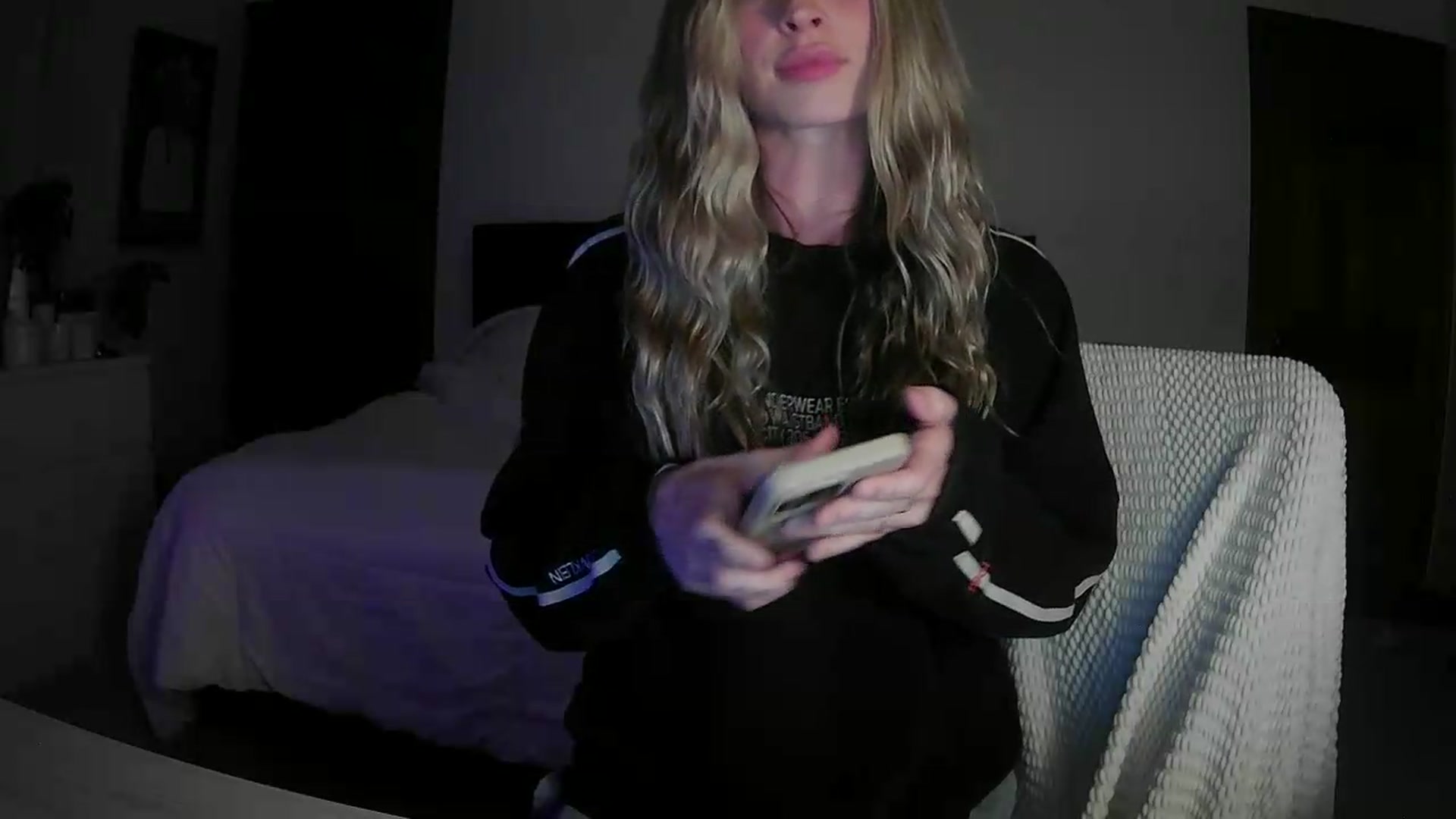 Gallery image thumbnail from Bambi20's myfreecams stream on, 05/13/2026, 03:06 image 12 of 20