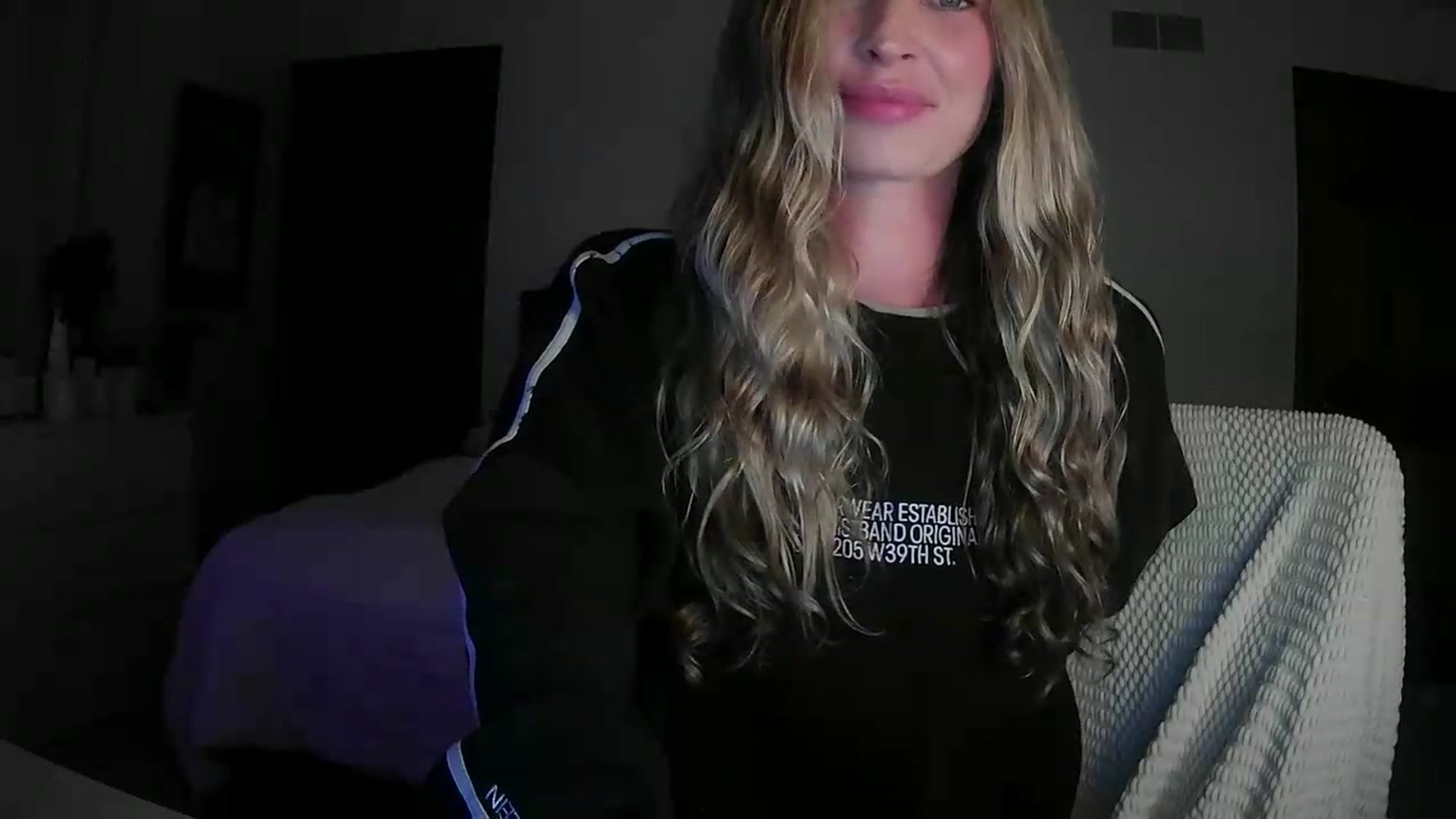 Gallery image thumbnail from Bambi20's myfreecams stream on, 05/13/2026, 03:06 image 6 of 20