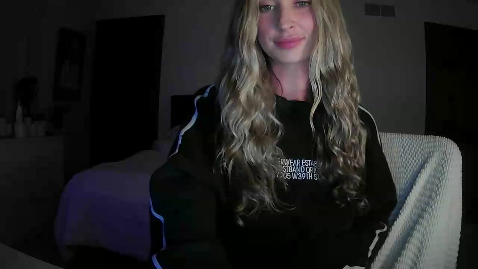 Gallery image thumbnail from Bambi20's myfreecams stream on, 05/13/2026, 03:06 image 8 of 20