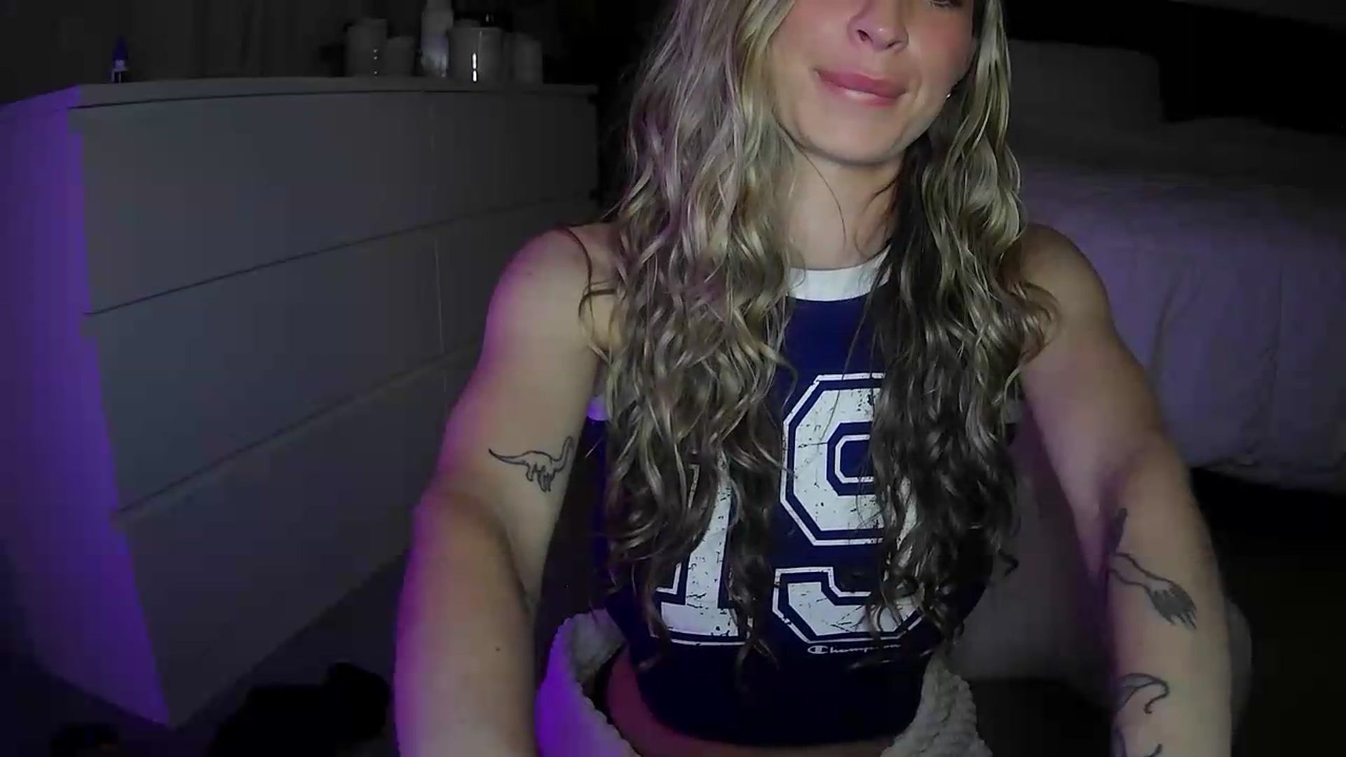 Gallery image thumbnail from Bambi20's myfreecams stream on, 05/16/2026, 05:28 image 15 of 20