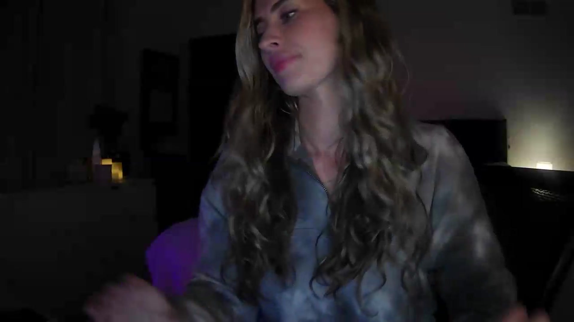 Gallery image thumbnail from Bambi20's myfreecams stream on, 05/19/2026, 03:37 image 6 of 20