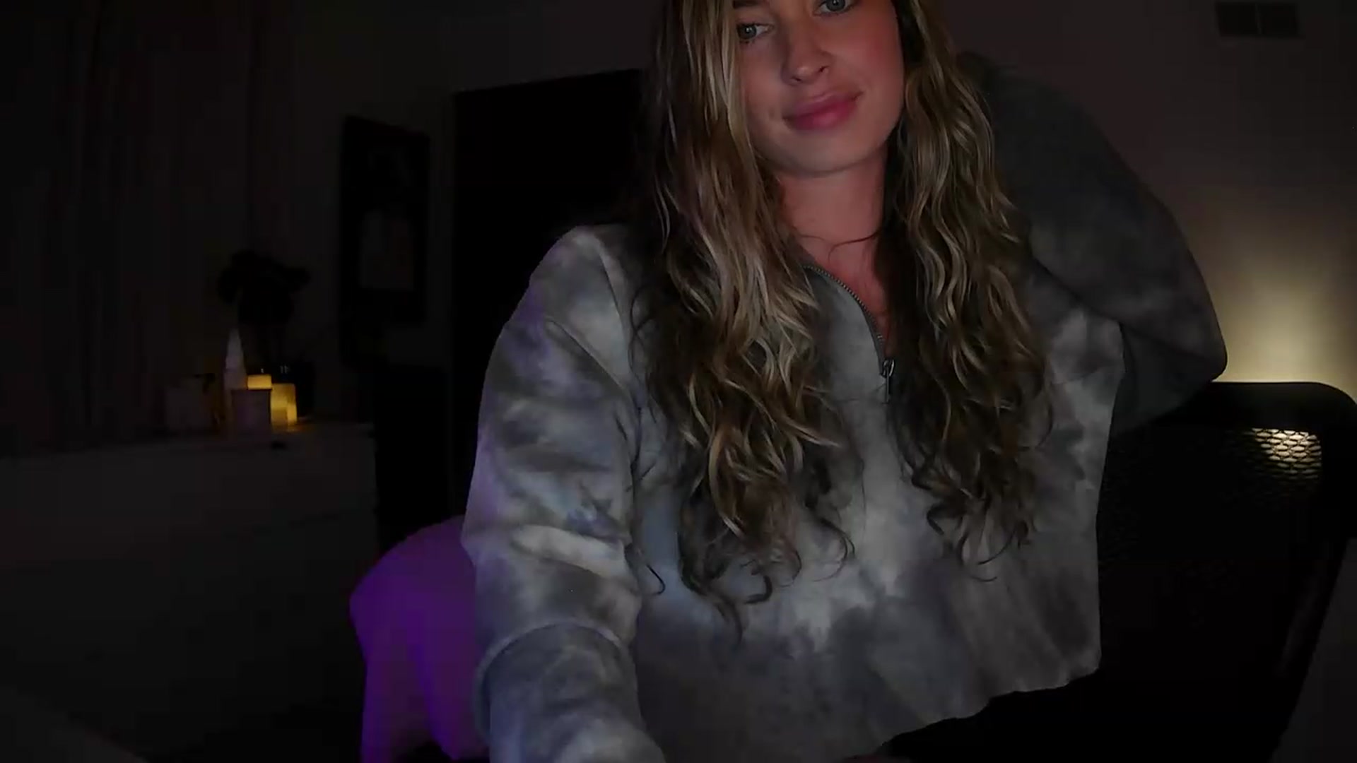 Gallery image thumbnail from Bambi20's myfreecams stream on, 05/19/2026, 03:37 image 5 of 20