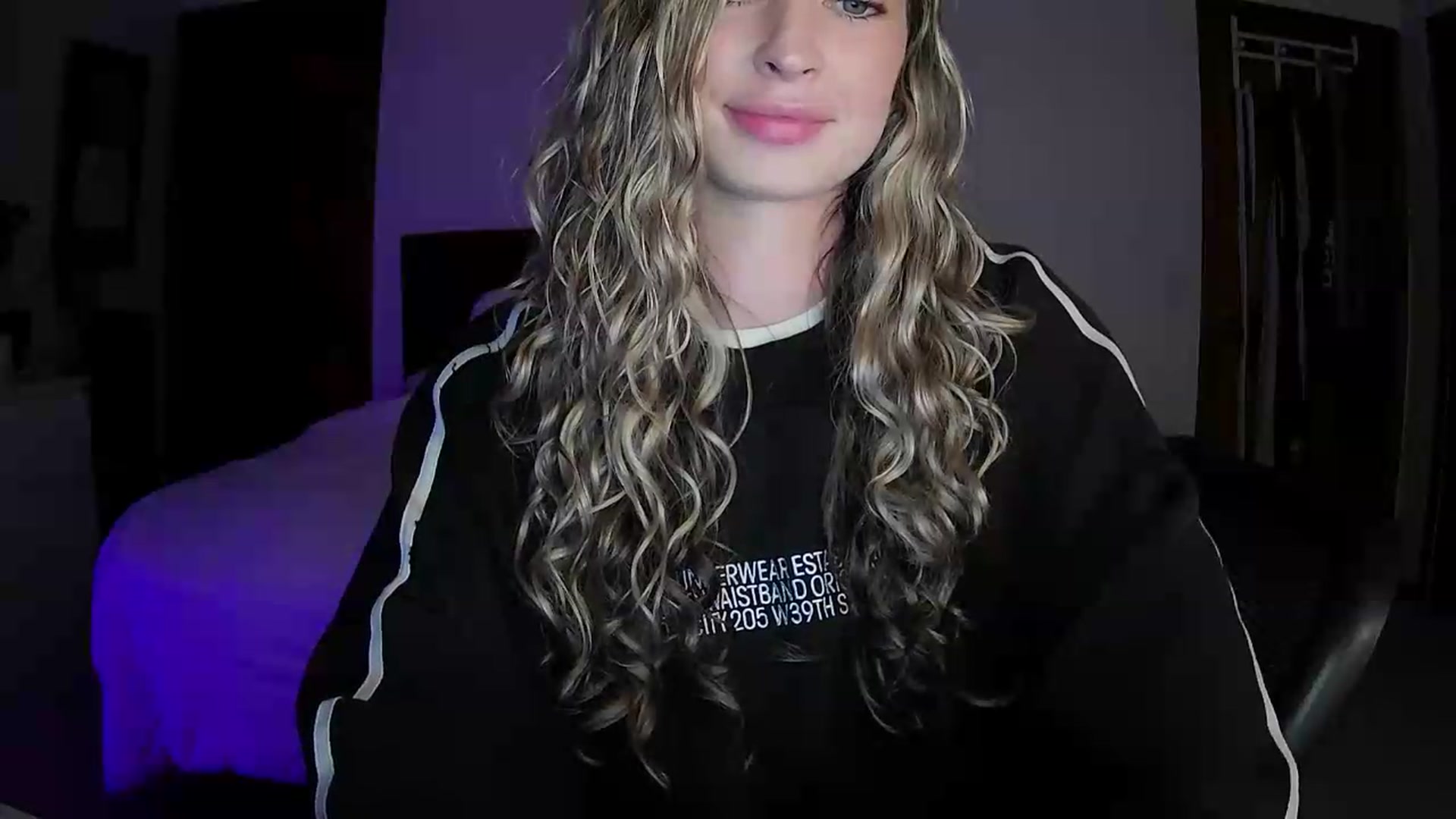 Gallery image thumbnail from Bambi20's myfreecams stream on, 05/20/2026, 03:10 image 11 of 20