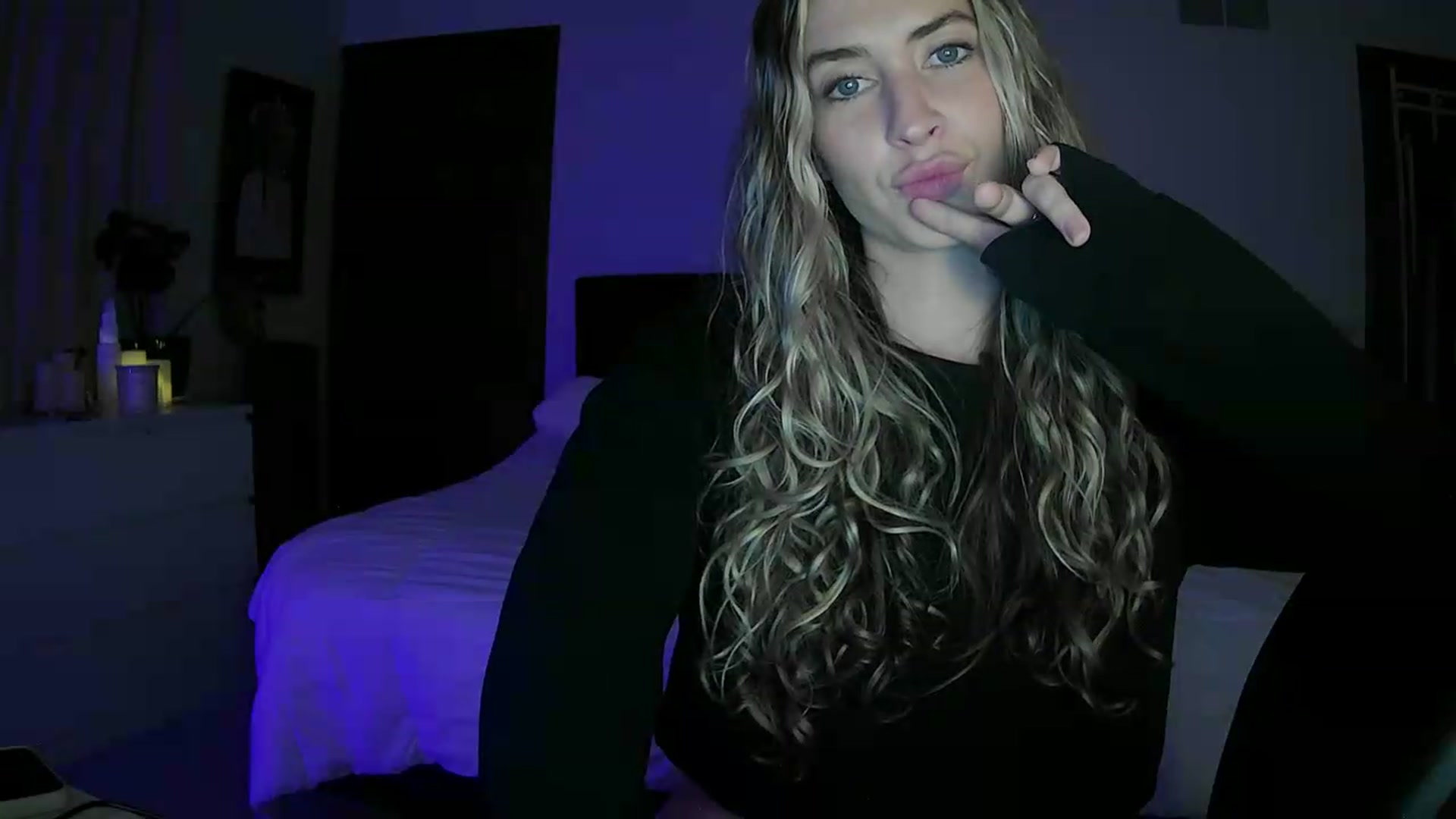 Gallery image thumbnail from Bambi20's myfreecams stream on, 05/21/2026, 03:58 image 2 of 20