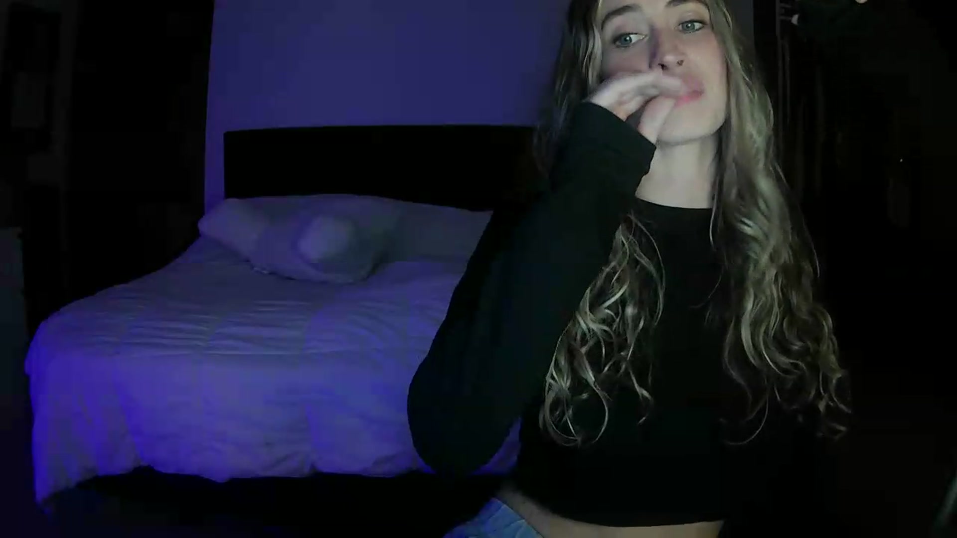 Gallery image thumbnail from Bambi20's myfreecams stream on, 05/21/2026, 03:58 image 11 of 20