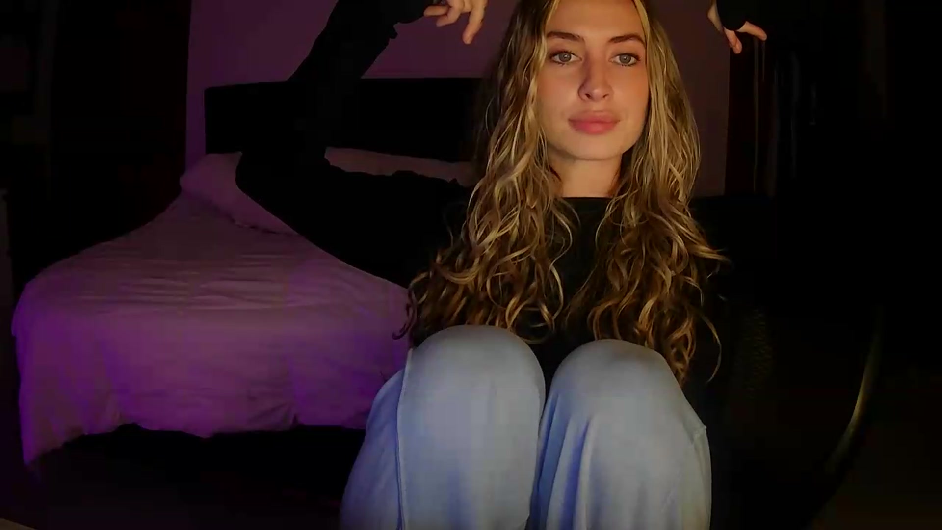 Gallery image thumbnail from Bambi20's myfreecams stream on, 05/21/2026, 03:58 image 17 of 20