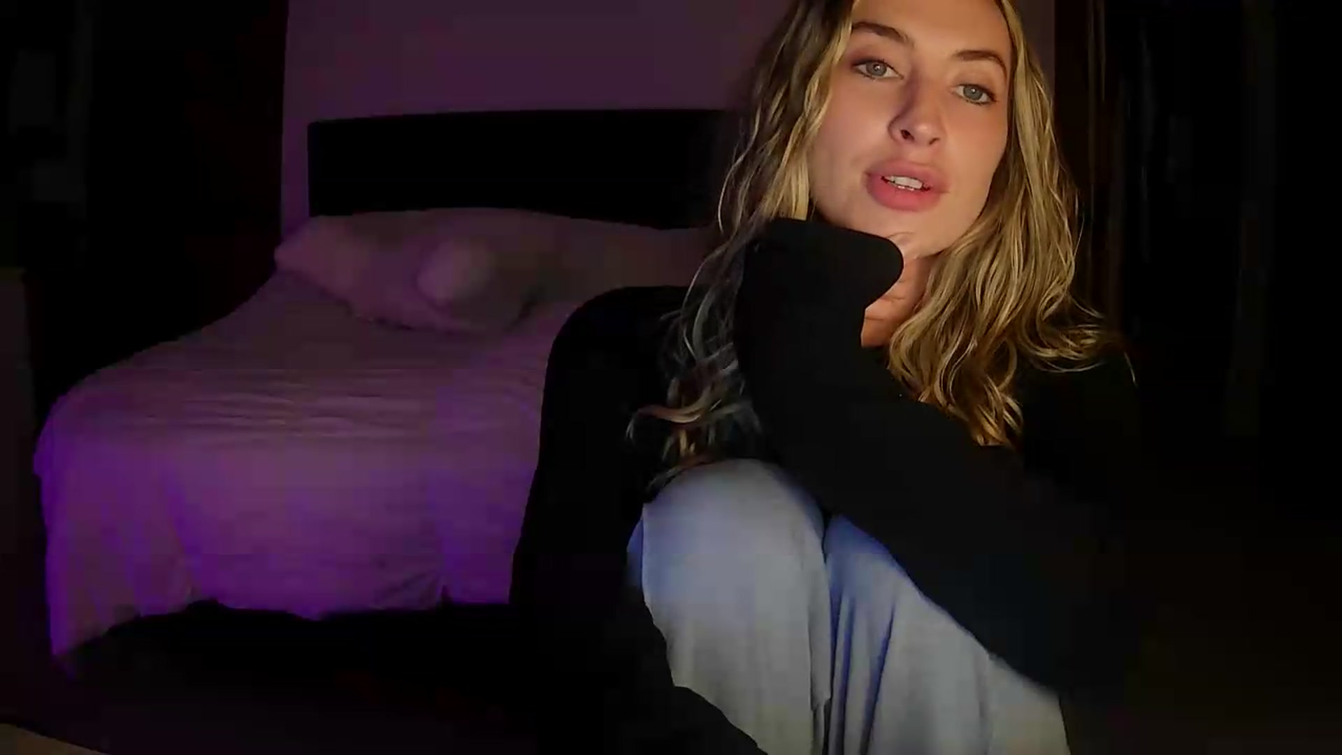 Gallery image thumbnail from Bambi20's myfreecams stream on, 05/21/2026, 04:20 image 13 of 20
