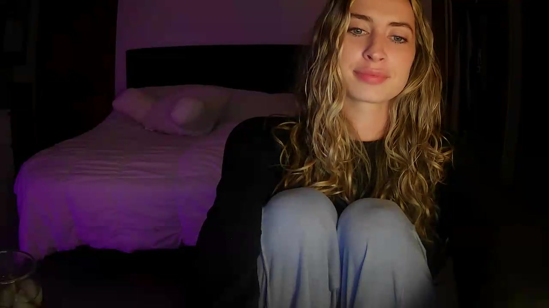 Gallery image thumbnail from Bambi20's myfreecams stream on, 05/21/2026, 04:20 image 2 of 20