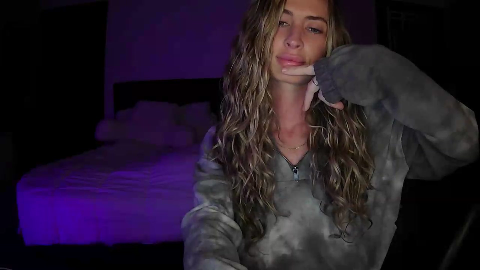 Gallery image thumbnail from Bambi20's myfreecams stream on, 05/22/2026, 03:04 image 16 of 20