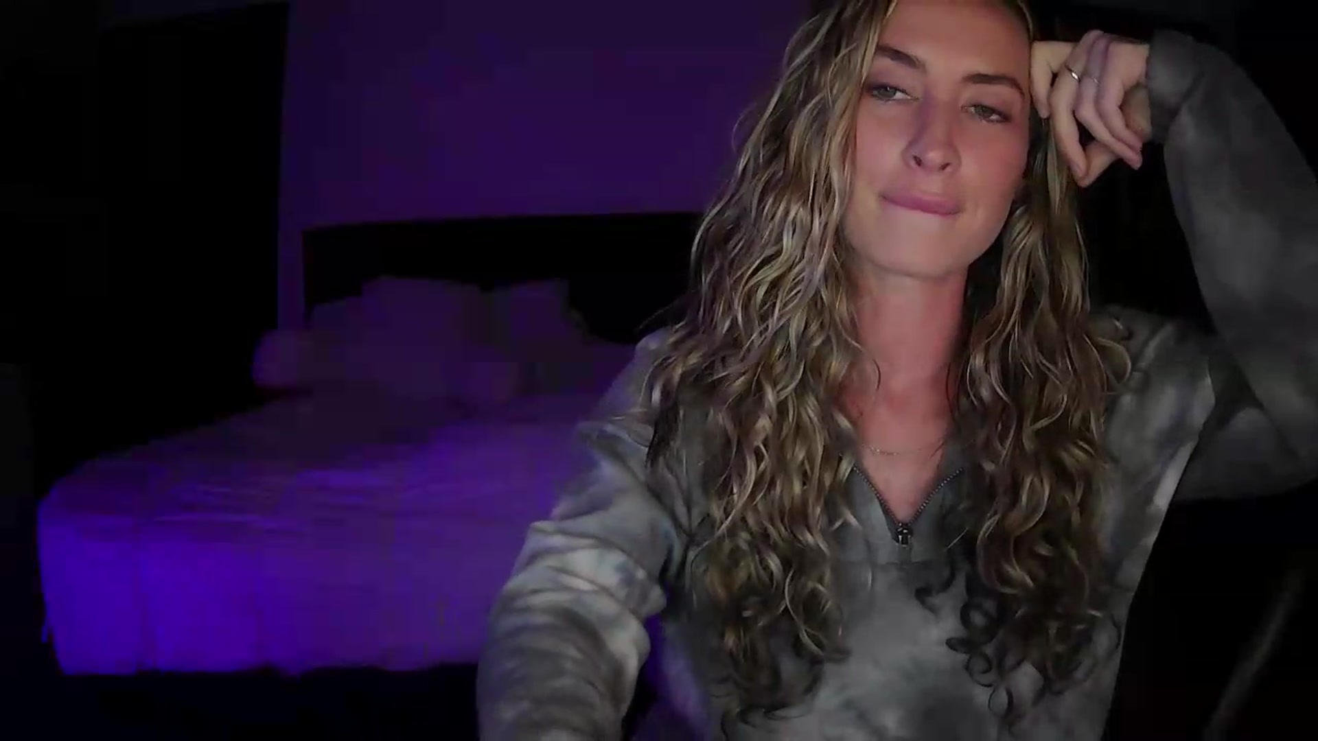 Gallery image thumbnail from Bambi20's myfreecams stream on, 05/22/2026, 03:04 image 12 of 20