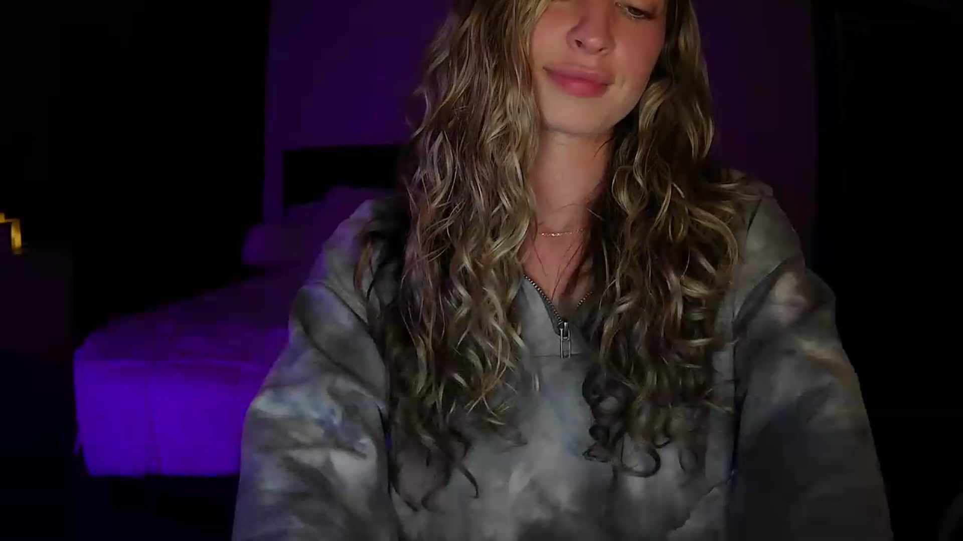Gallery image thumbnail from Bambi20's myfreecams stream on, 05/22/2026, 05:20 image 16 of 20