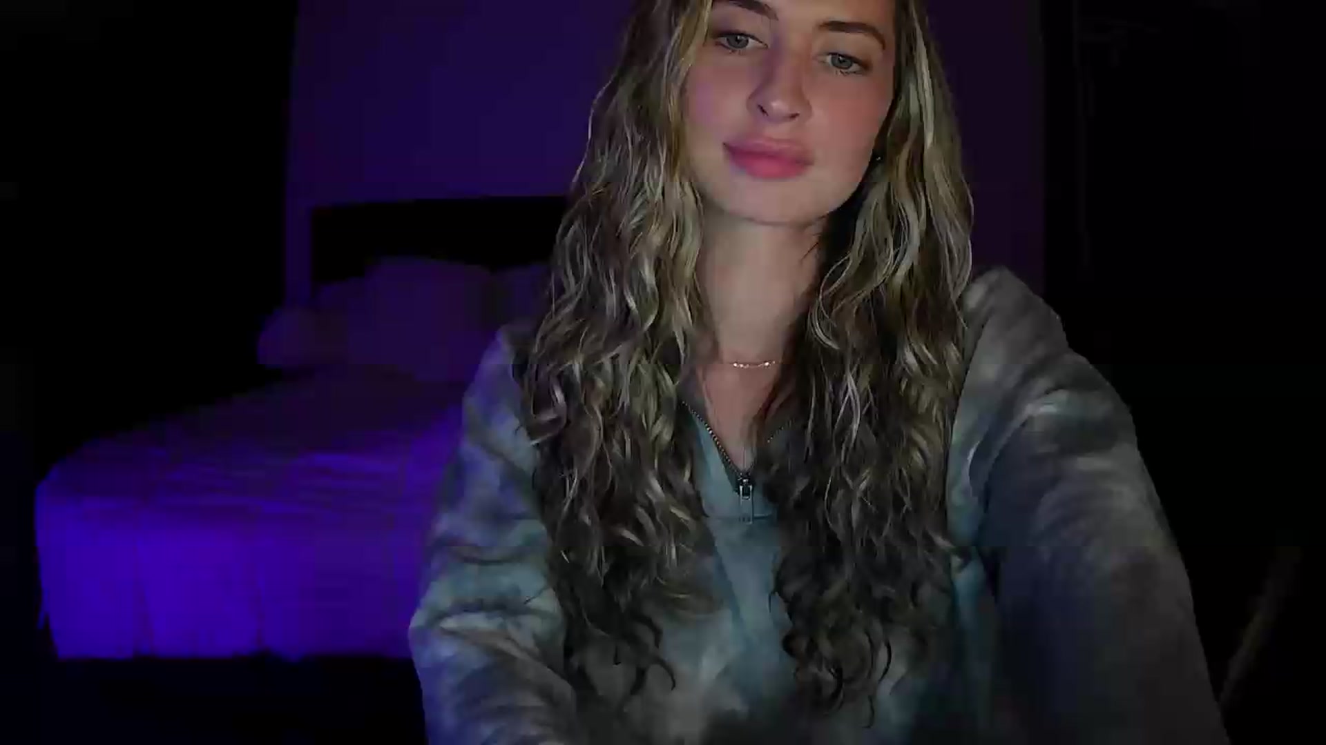 Gallery image thumbnail from Bambi20's myfreecams stream on, 05/22/2026, 05:20 image 13 of 20