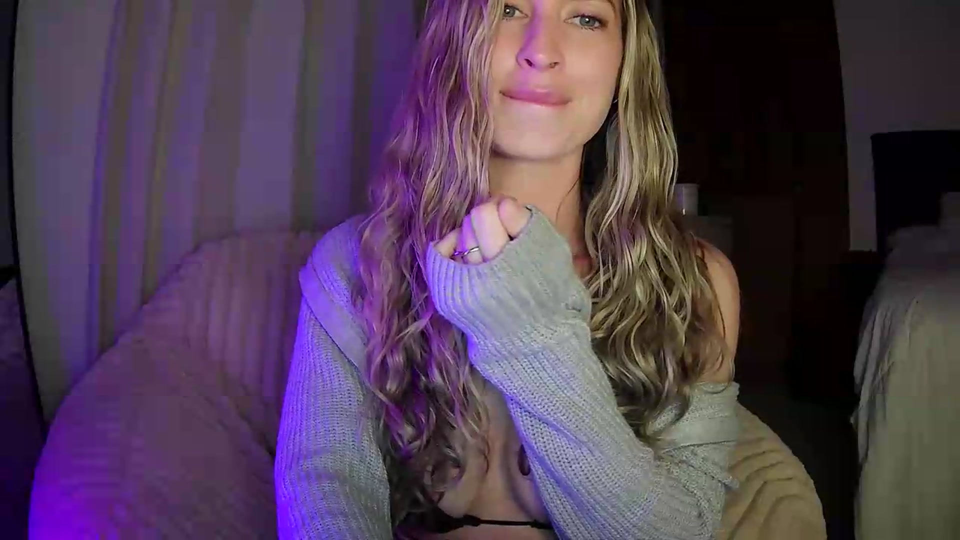 Gallery image thumbnail from Bambi20's myfreecams stream on, 05/23/2026, 06:00 image 3 of 20