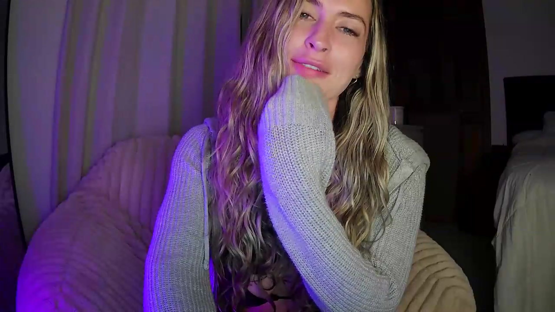 Gallery image thumbnail from Bambi20's myfreecams stream on, 05/23/2026, 06:00 image 7 of 20