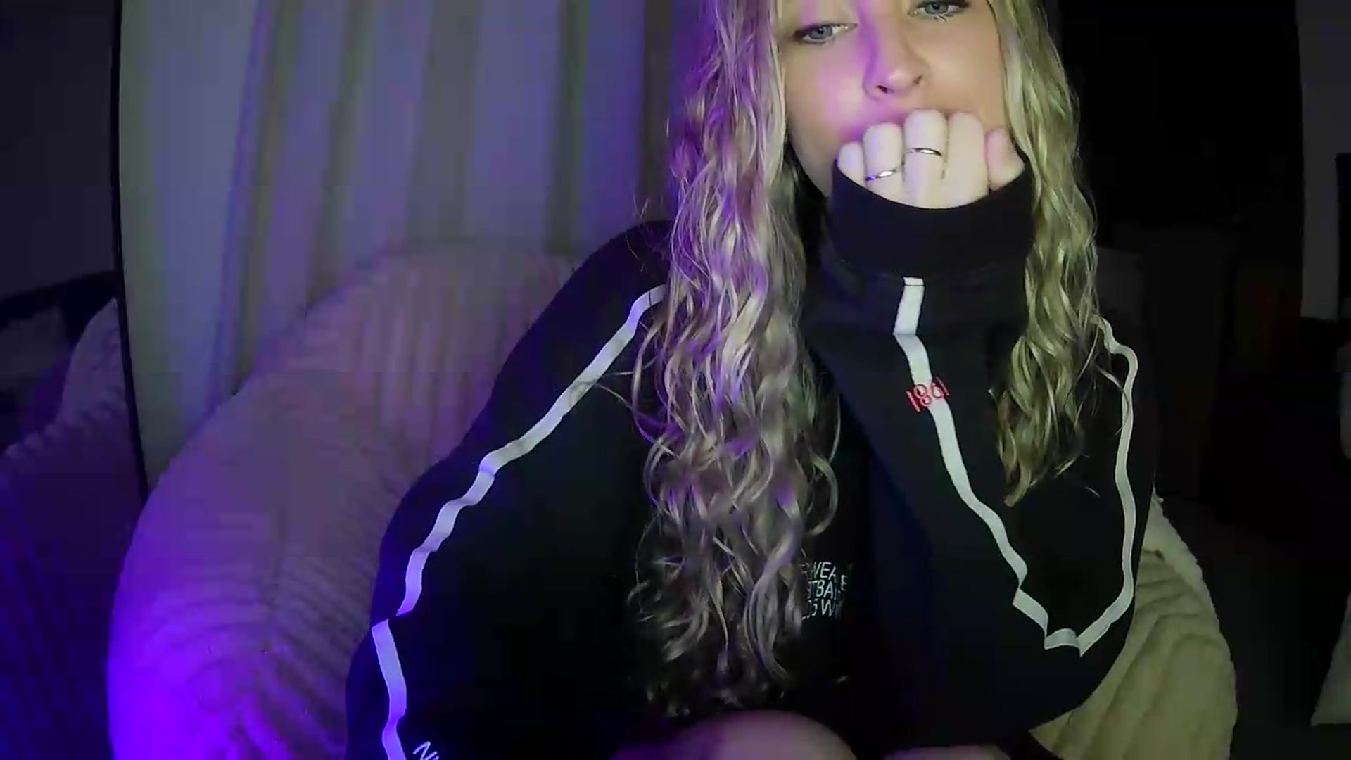 Gallery image thumbnail from Bambi20's myfreecams stream on, 05/24/2026, 03:48 image 20 of 20