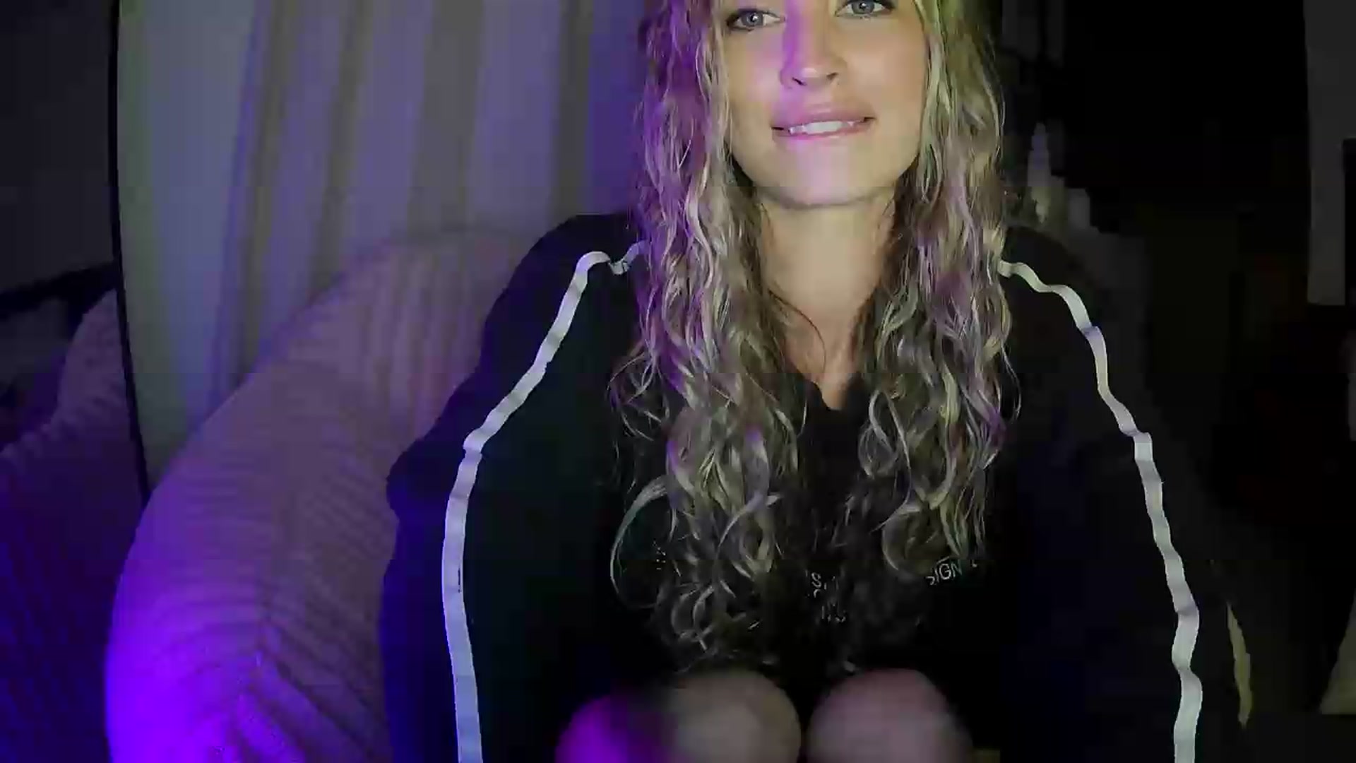 Gallery image thumbnail from Bambi20's myfreecams stream on, 05/24/2026, 03:48 image 1 of 20