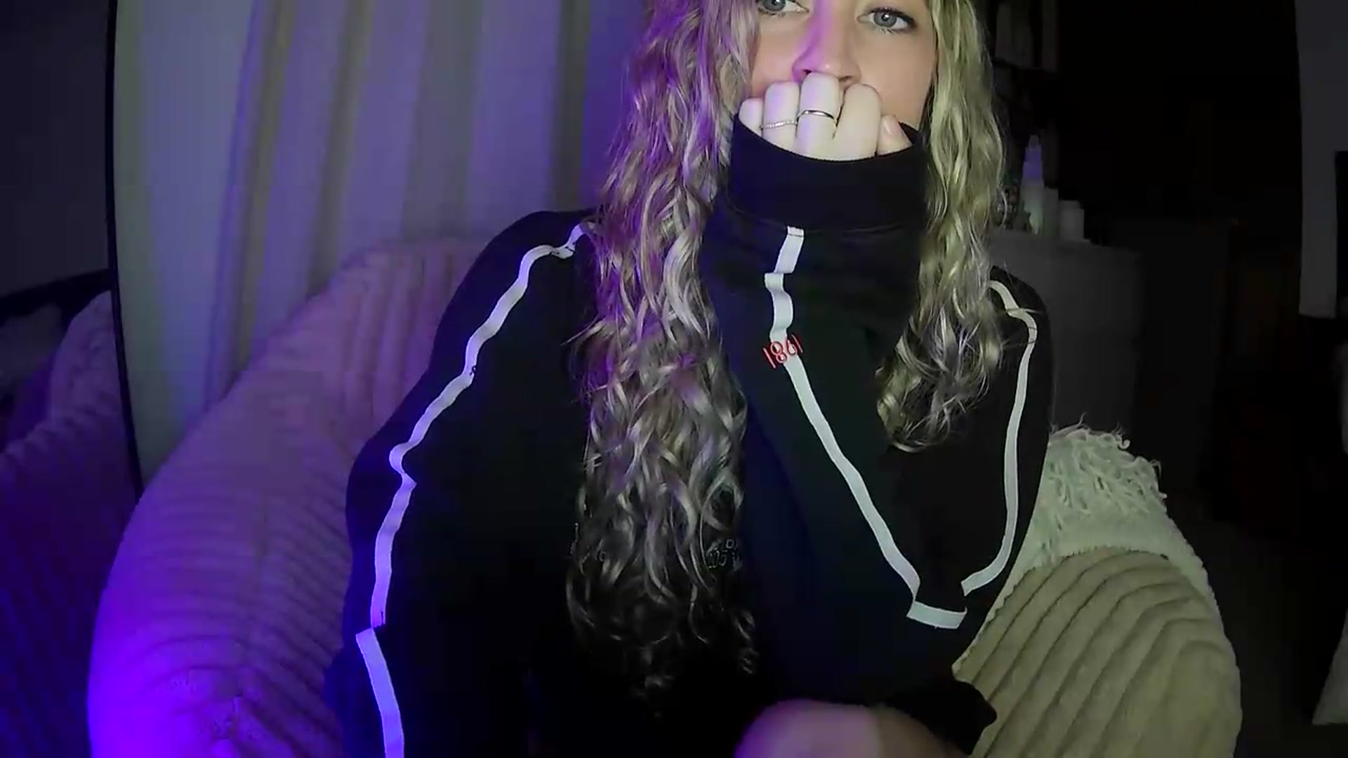 Gallery image thumbnail from Bambi20's myfreecams stream on, 05/24/2026, 04:12 image 15 of 20
