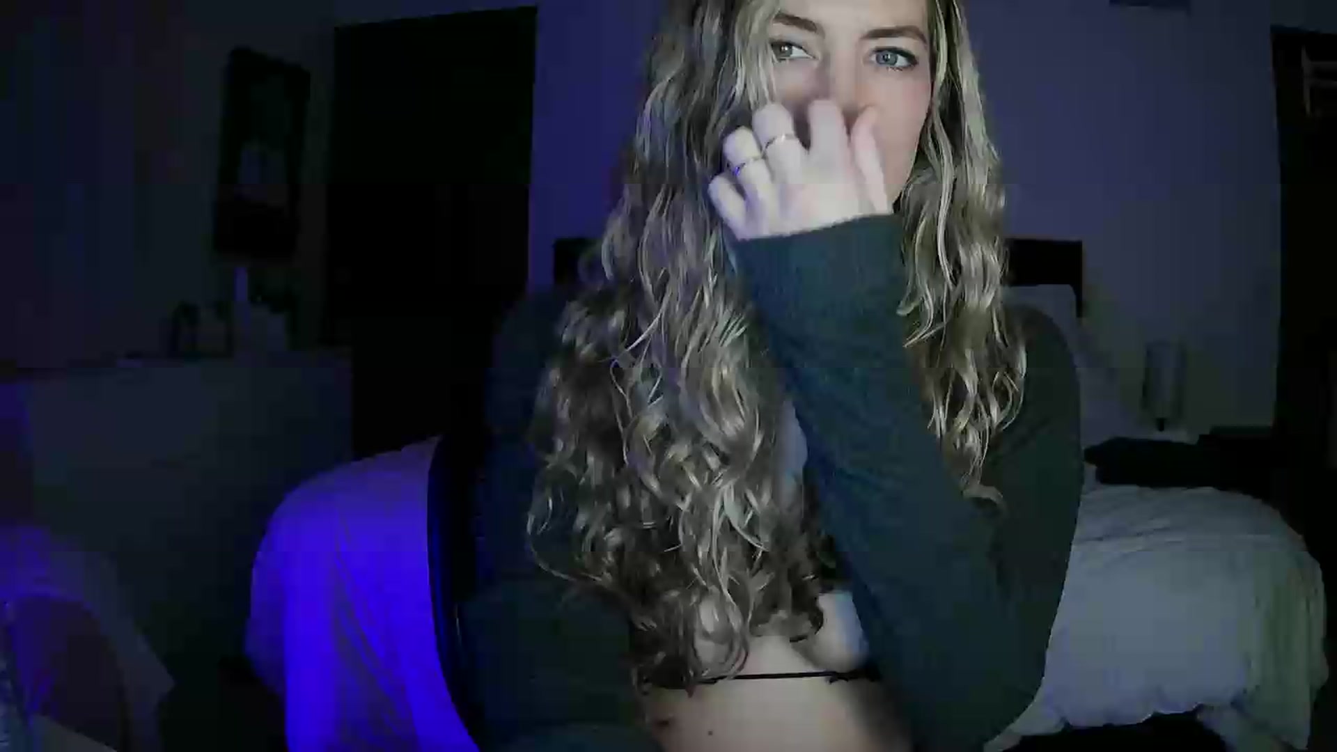 Gallery image thumbnail from Bambi20's myfreecams stream on, 05/25/2026, 02:53 image 4 of 20