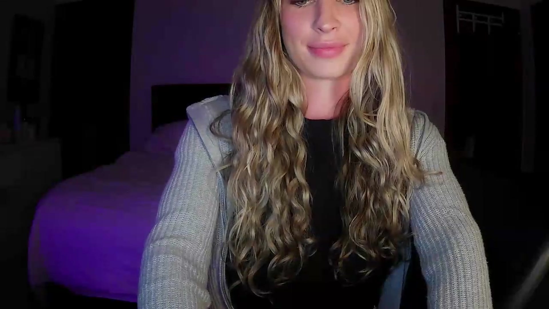 Gallery image thumbnail from Bambi20's myfreecams stream on, 05/27/2026, 03:27 image 14 of 20