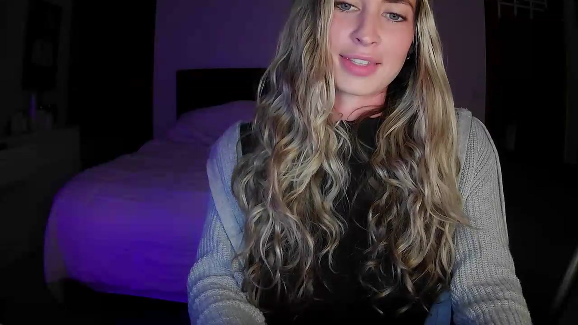 Gallery image thumbnail from Bambi20's myfreecams stream on, 05/27/2026, 03:27 image 19 of 20