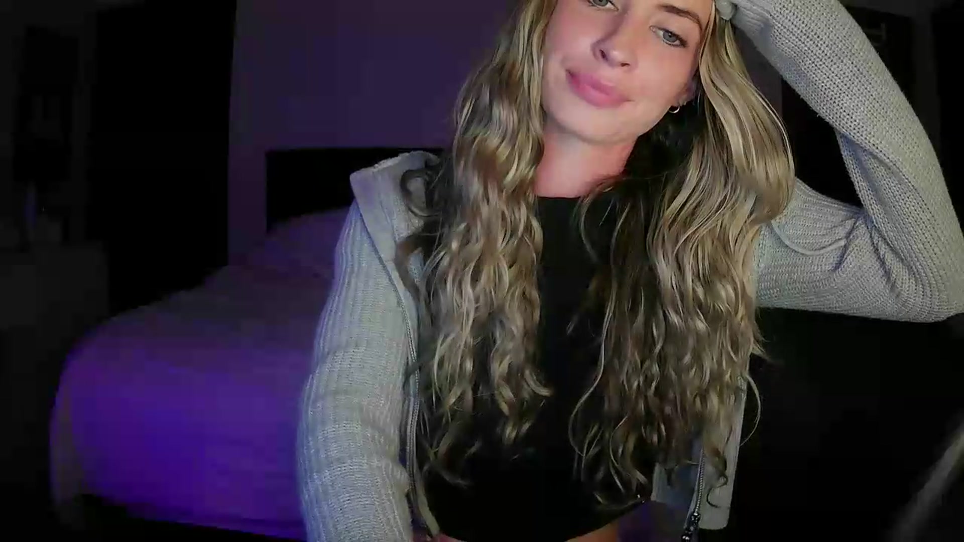 Gallery image thumbnail from Bambi20's myfreecams stream on, 05/27/2026, 03:27 image 12 of 20