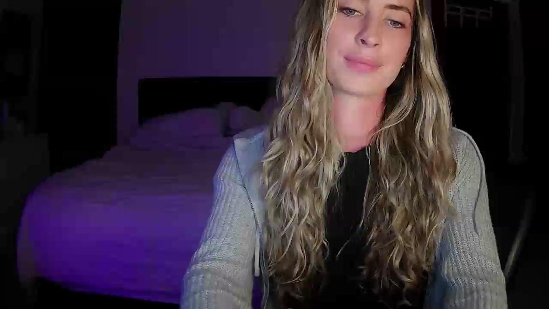 Gallery image thumbnail from Bambi20's myfreecams stream on, 05/27/2026, 03:27 image 1 of 20