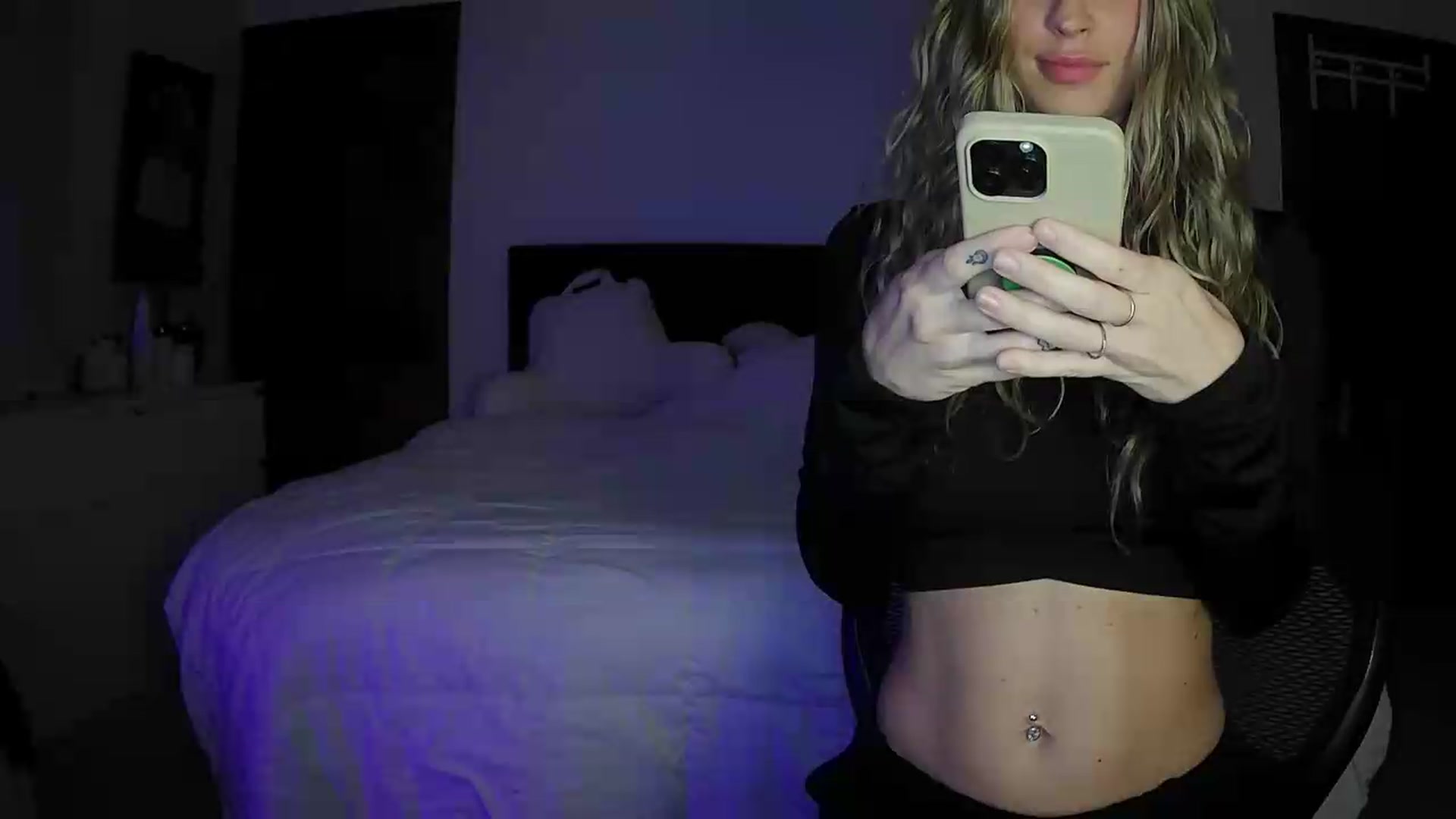Gallery image thumbnail from Bambi20's myfreecams stream on, 05/28/2026, 03:12 image 14 of 20