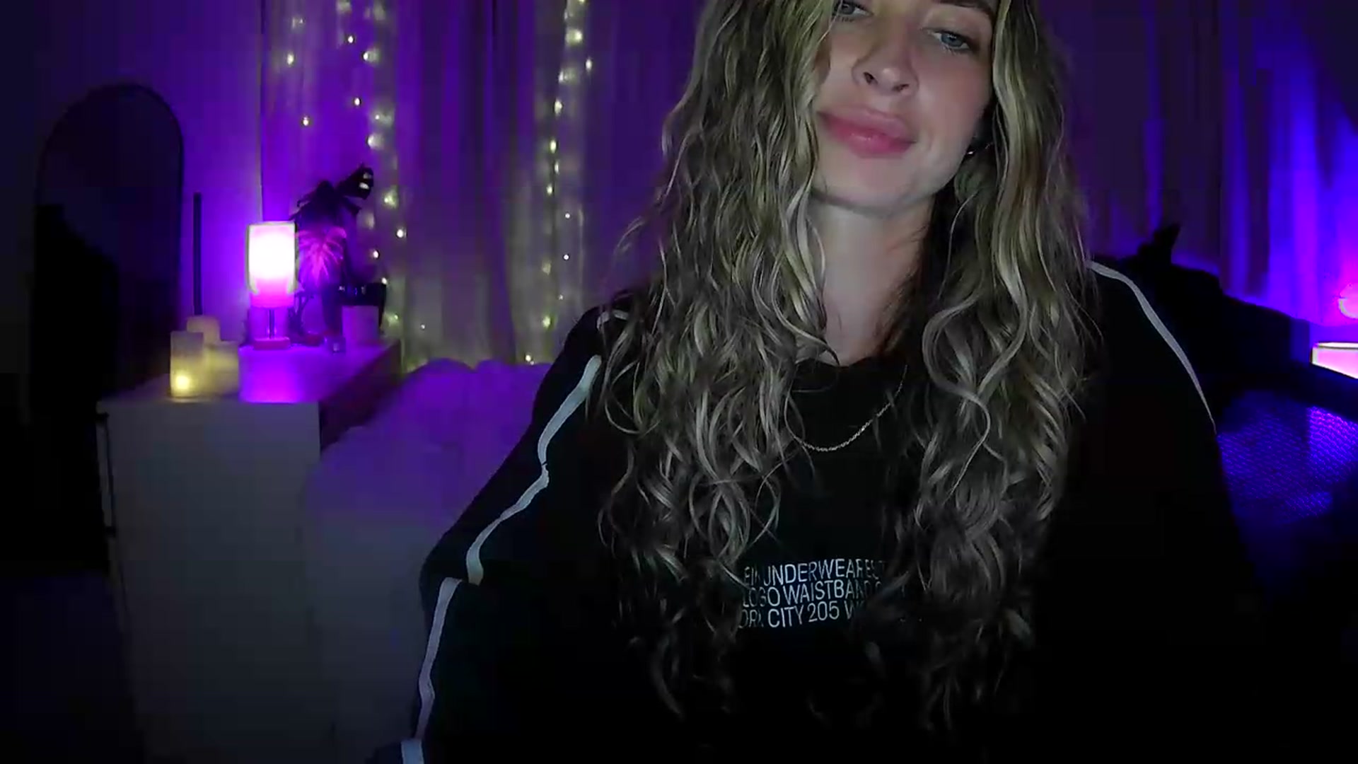 Gallery image thumbnail from Bambi20's myfreecams stream on, 06/04/2026, 02:02 image 6 of 20