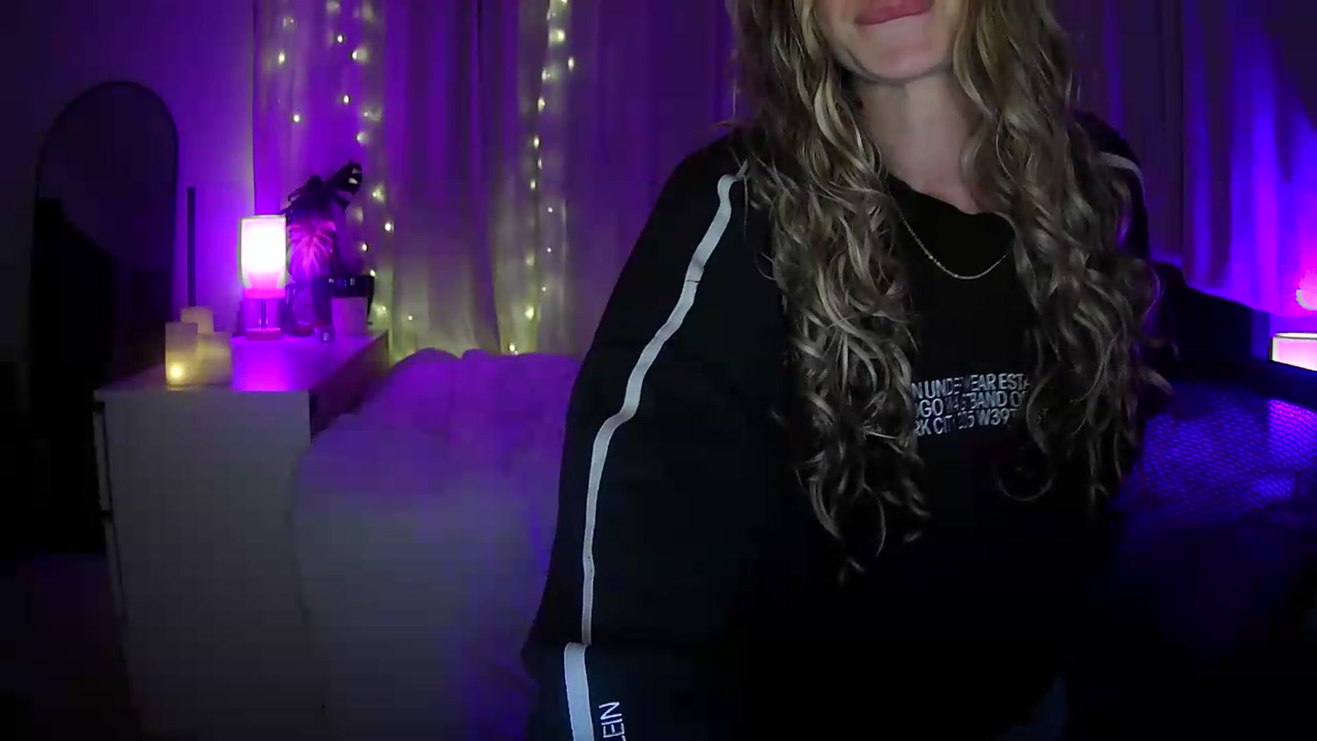 Gallery image thumbnail from Bambi20's myfreecams stream on, 06/04/2026, 02:02 image 3 of 20