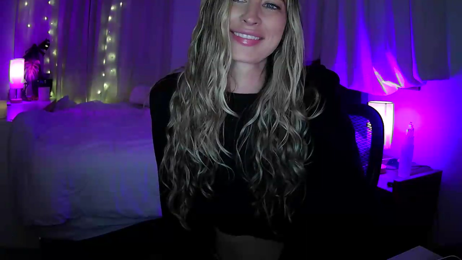 Gallery image thumbnail from Bambi20's myfreecams stream on, 06/05/2026, 03:42 image 10 of 20