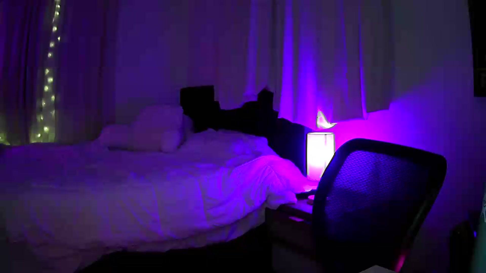 Gallery image thumbnail from Bambi20's myfreecams stream on, 06/07/2026, 03:26 image 15 of 20