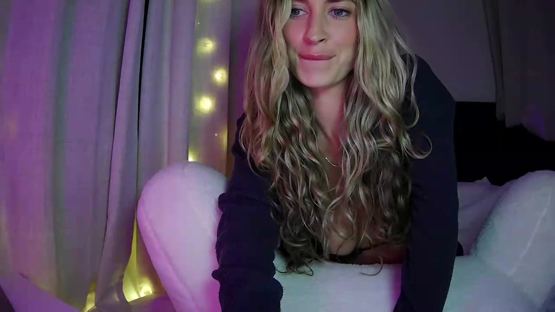 Gallery image thumbnail from Bambi20's myfreecams stream on, 06/09/2026, 04:26 image 19 of 20