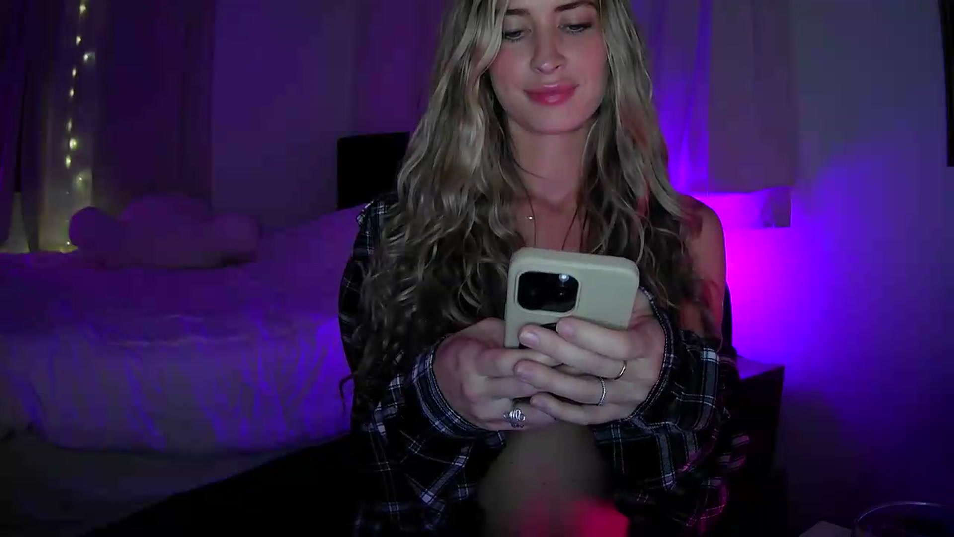 Gallery image thumbnail from Bambi20's myfreecams stream on, 06/10/2026, 04:30 image 6 of 20