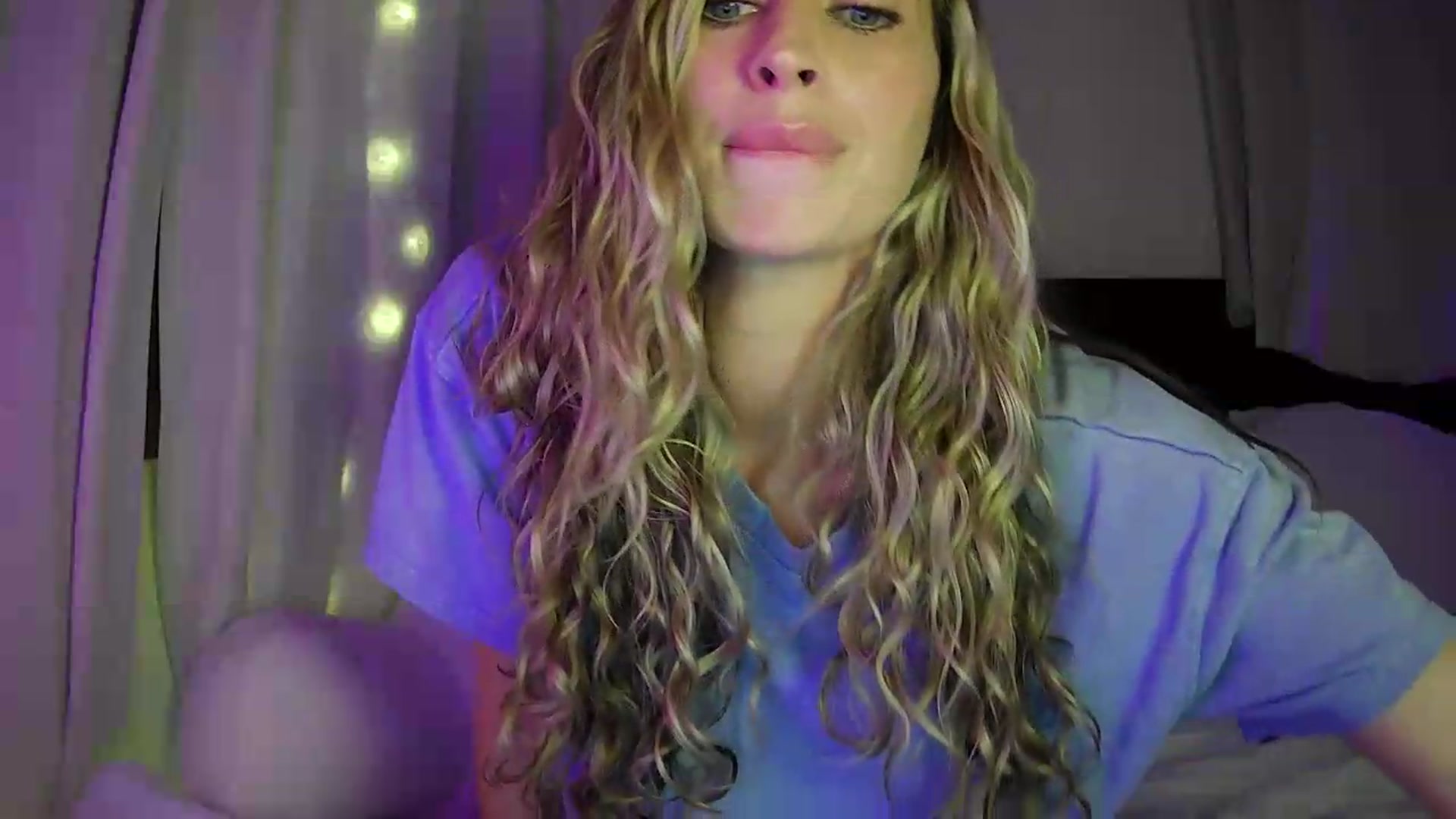 Gallery image thumbnail from Bambi20's myfreecams stream on, 06/11/2026, 03:35 image 8 of 20