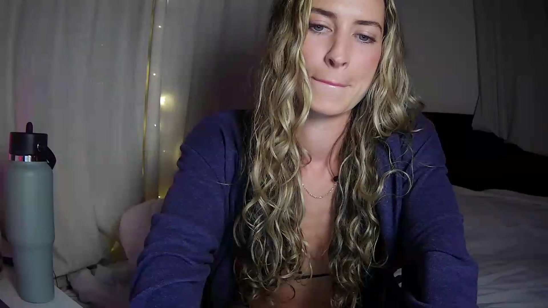 Gallery image thumbnail from Bambi20's myfreecams stream on, 06/19/2026, 03:24 image 4 of 20