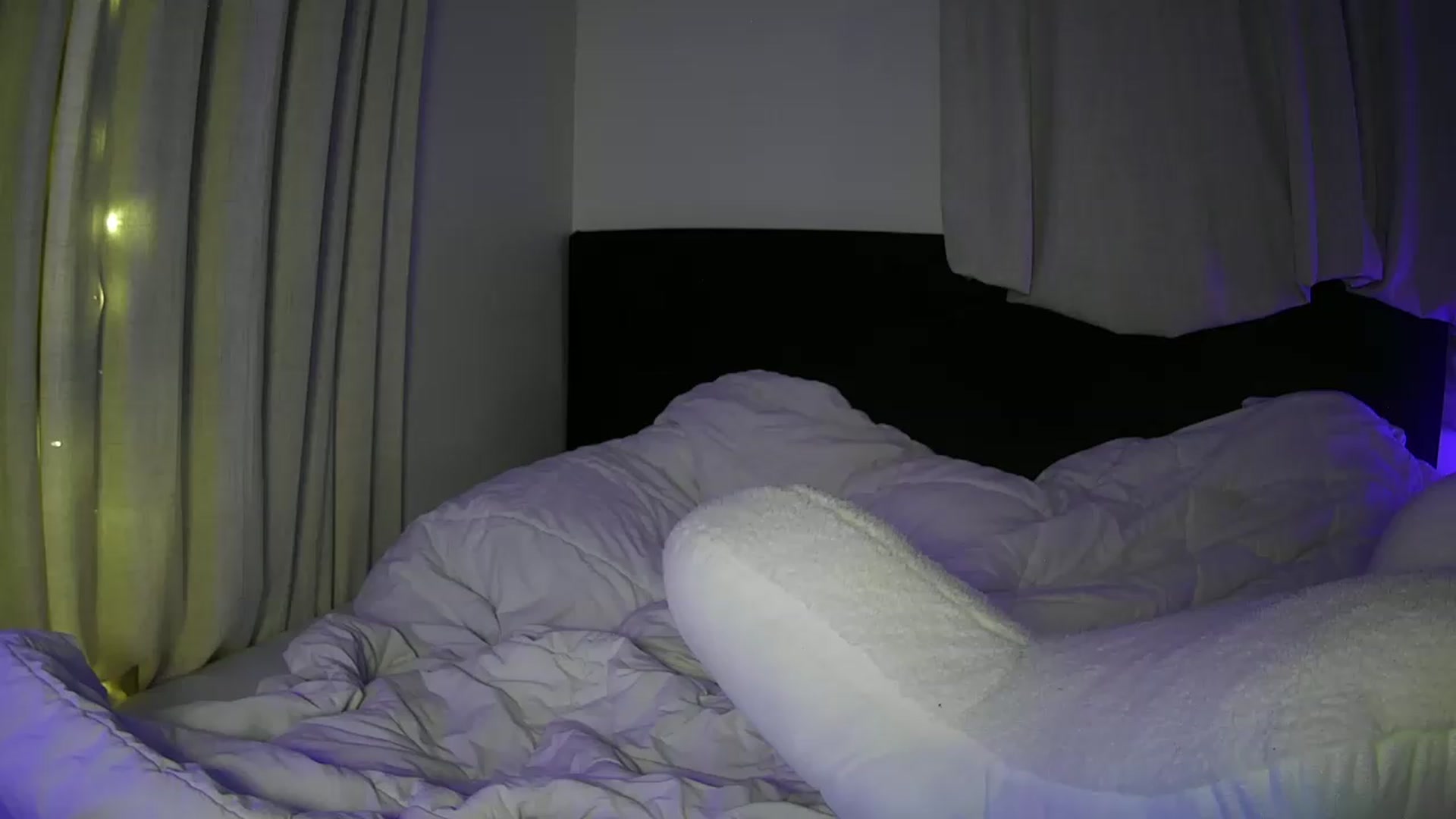 Gallery image thumbnail from Bambi20's myfreecams stream on, 06/24/2026, 04:39 image 2 of 20