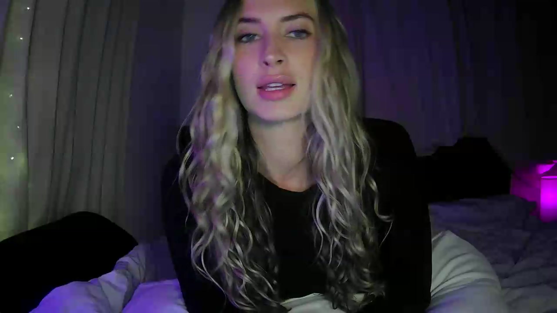 Gallery image thumbnail from Bambi20's myfreecams stream on, 07/01/2026, 04:10 image 2 of 20