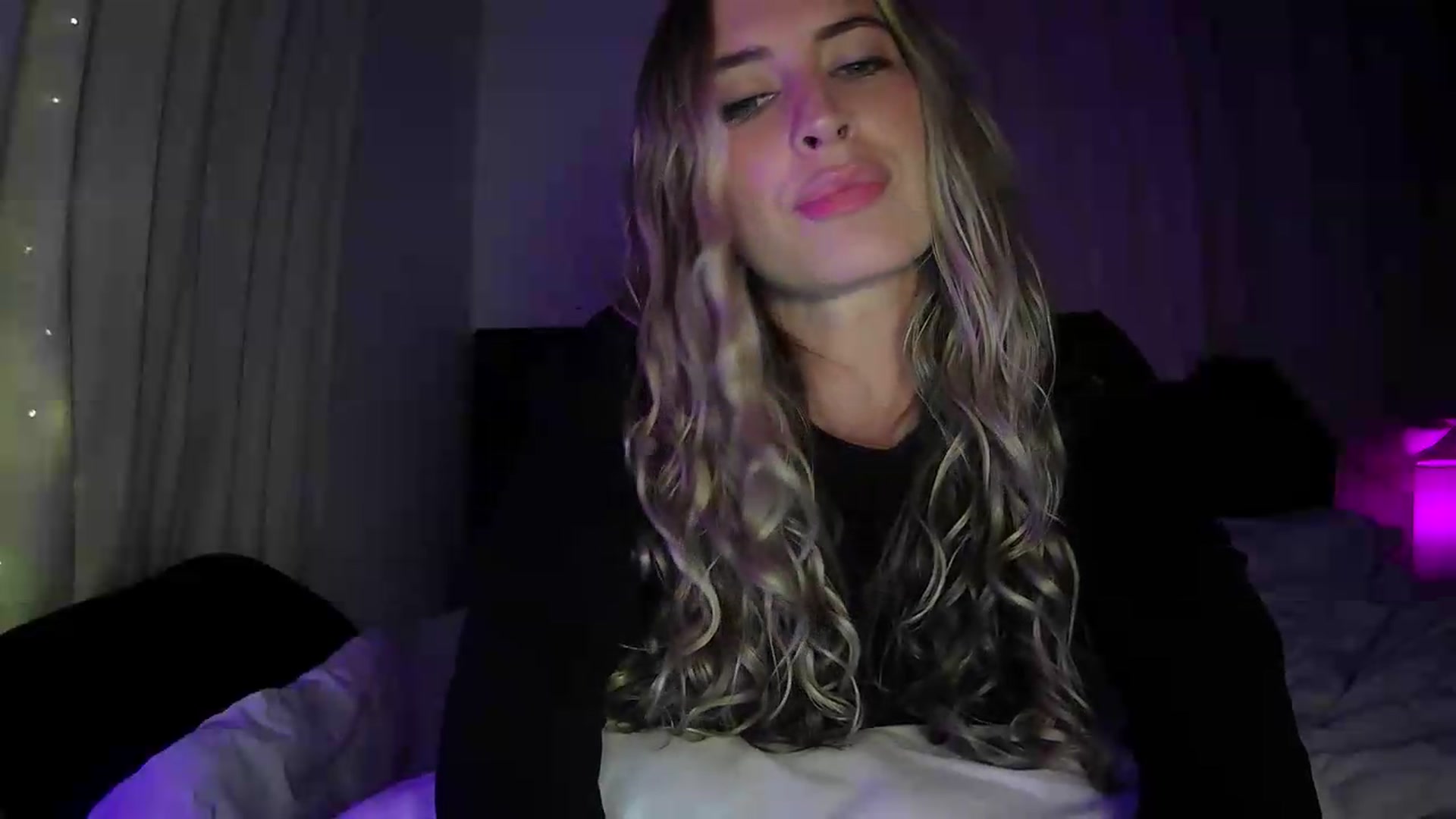 Gallery image thumbnail from Bambi20's myfreecams stream on, 07/01/2026, 04:10 image 7 of 20